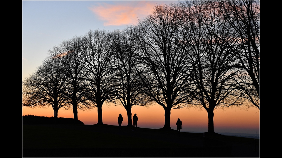 18-Luc Beckers-genietend van de zonsondergang